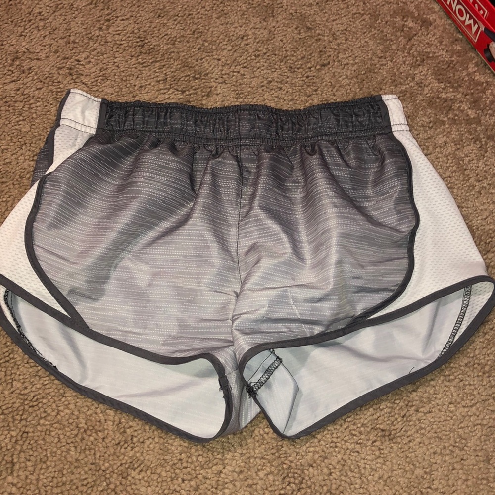 Running active shorts